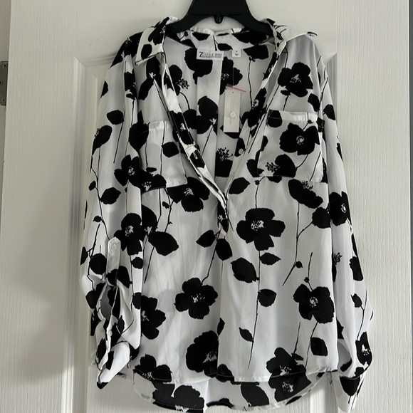 7th Avenue Design Studio black & white floral button down blouse medium - Picture 3 of 12